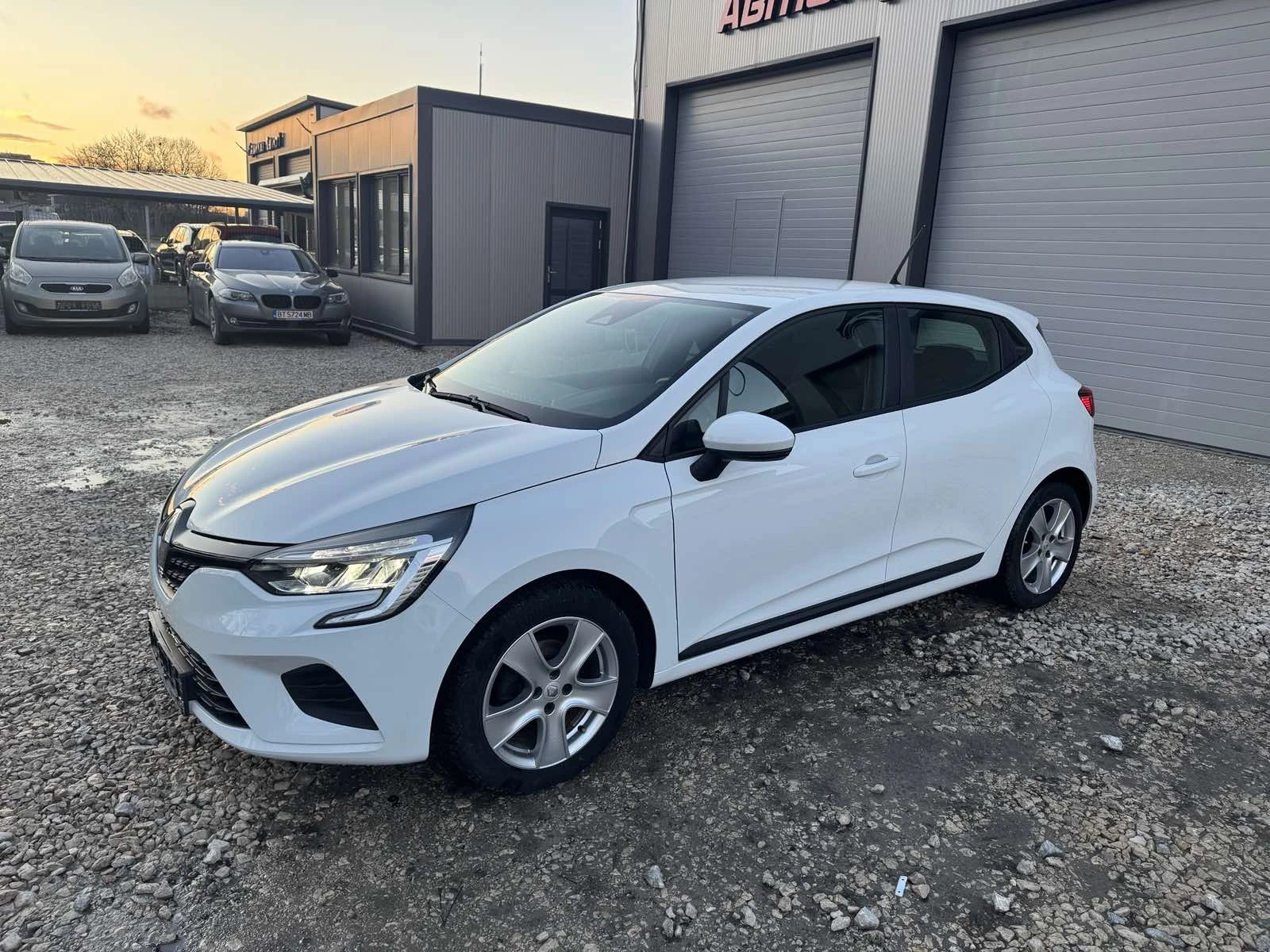 Renault Clio BENZIN* TOP* KLIMATIK* 0685151KM - изображение 7