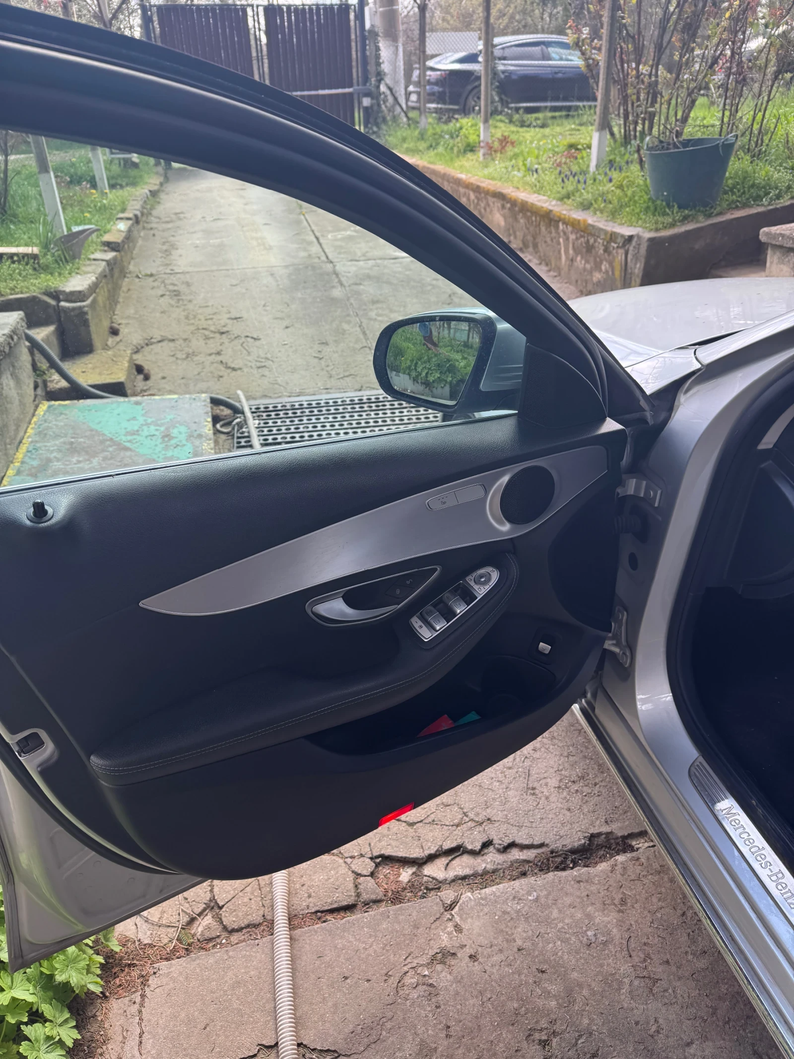 Mercedes-Benz C 220, снимка 10 - Автомобили и джипове - 54156896