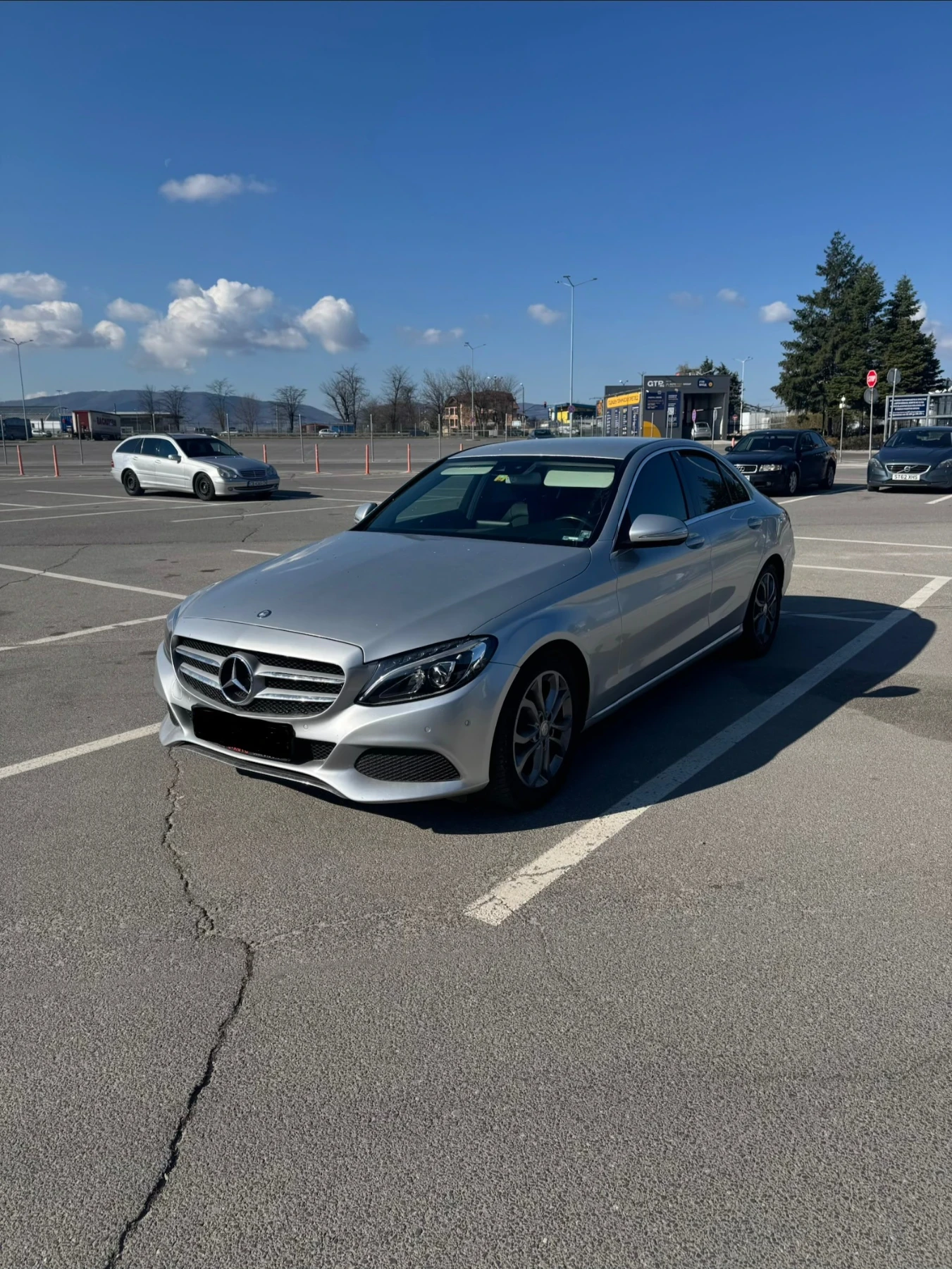 Mercedes-Benz C 220, снимка 2 - Автомобили и джипове - 54156896
