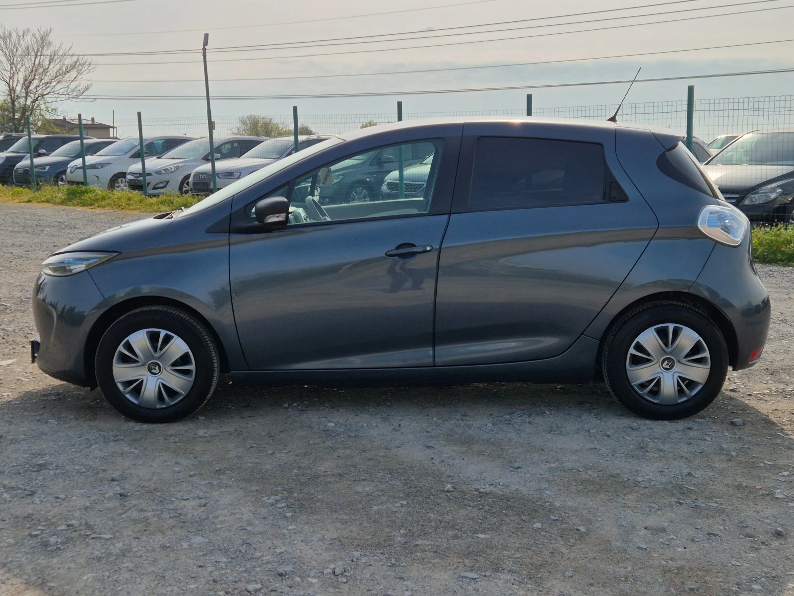 Renault Zoe 41 KWh, снимка 2 - Автомобили и джипове - 54177160
