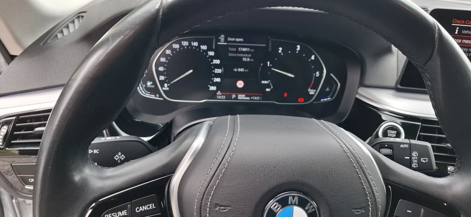 BMW 520 Mild hybrid, снимка 9 - Автомобили и джипове - 54502736