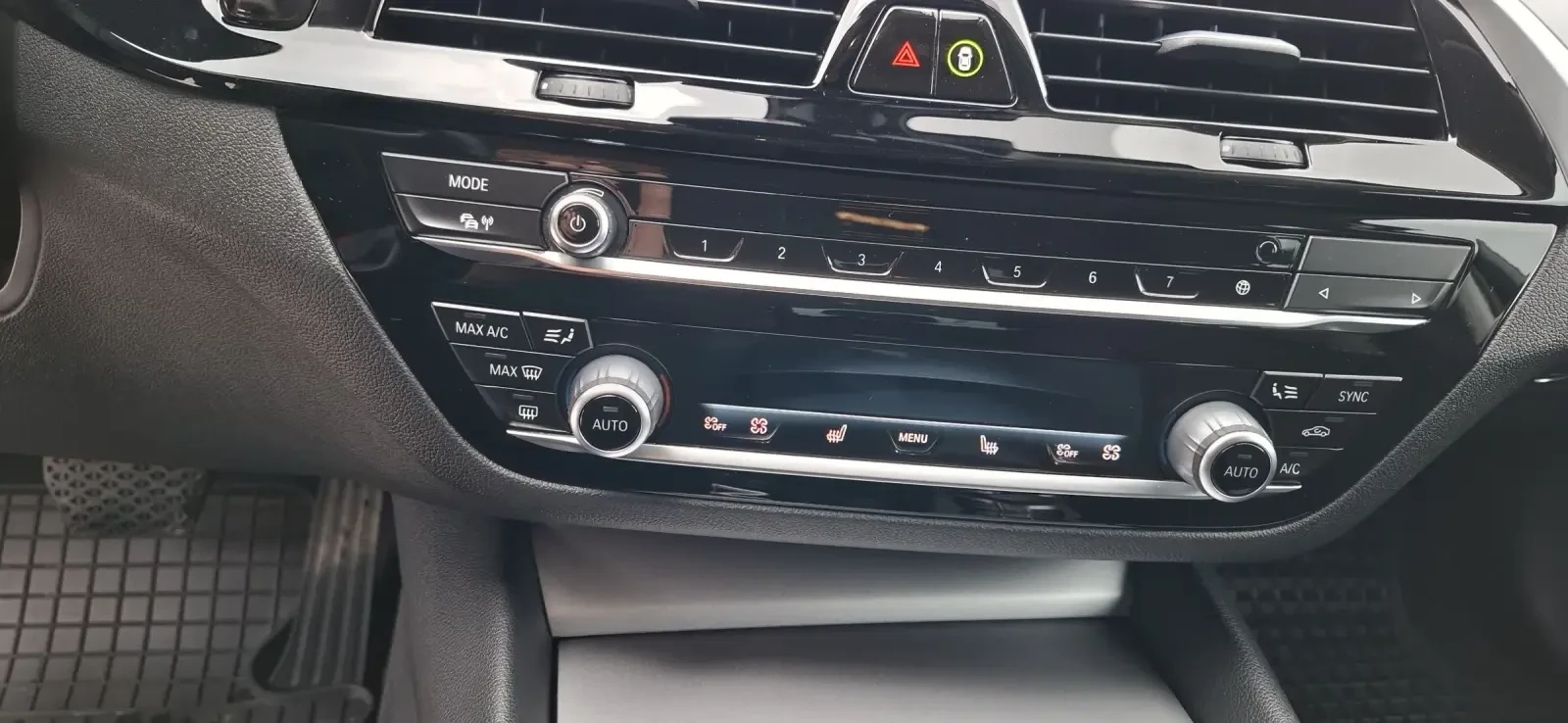 BMW 520 Mild hybrid, снимка 10 - Автомобили и джипове - 54502736