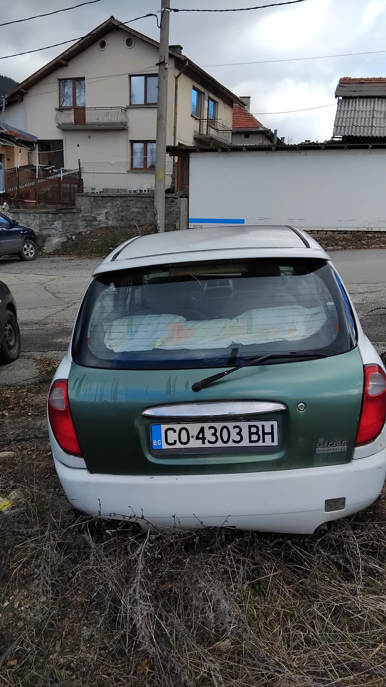 Daihatsu Sirion, снимка 4 - Автомобили и джипове - 54502302