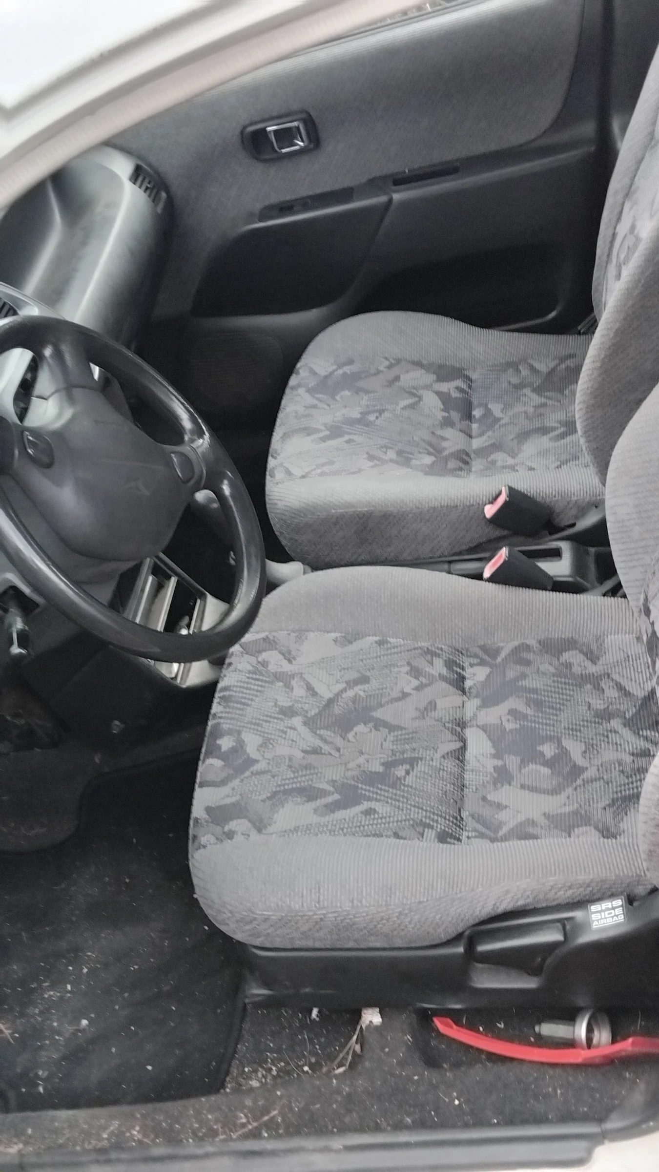 Daihatsu Sirion, снимка 10 - Автомобили и джипове - 54502302