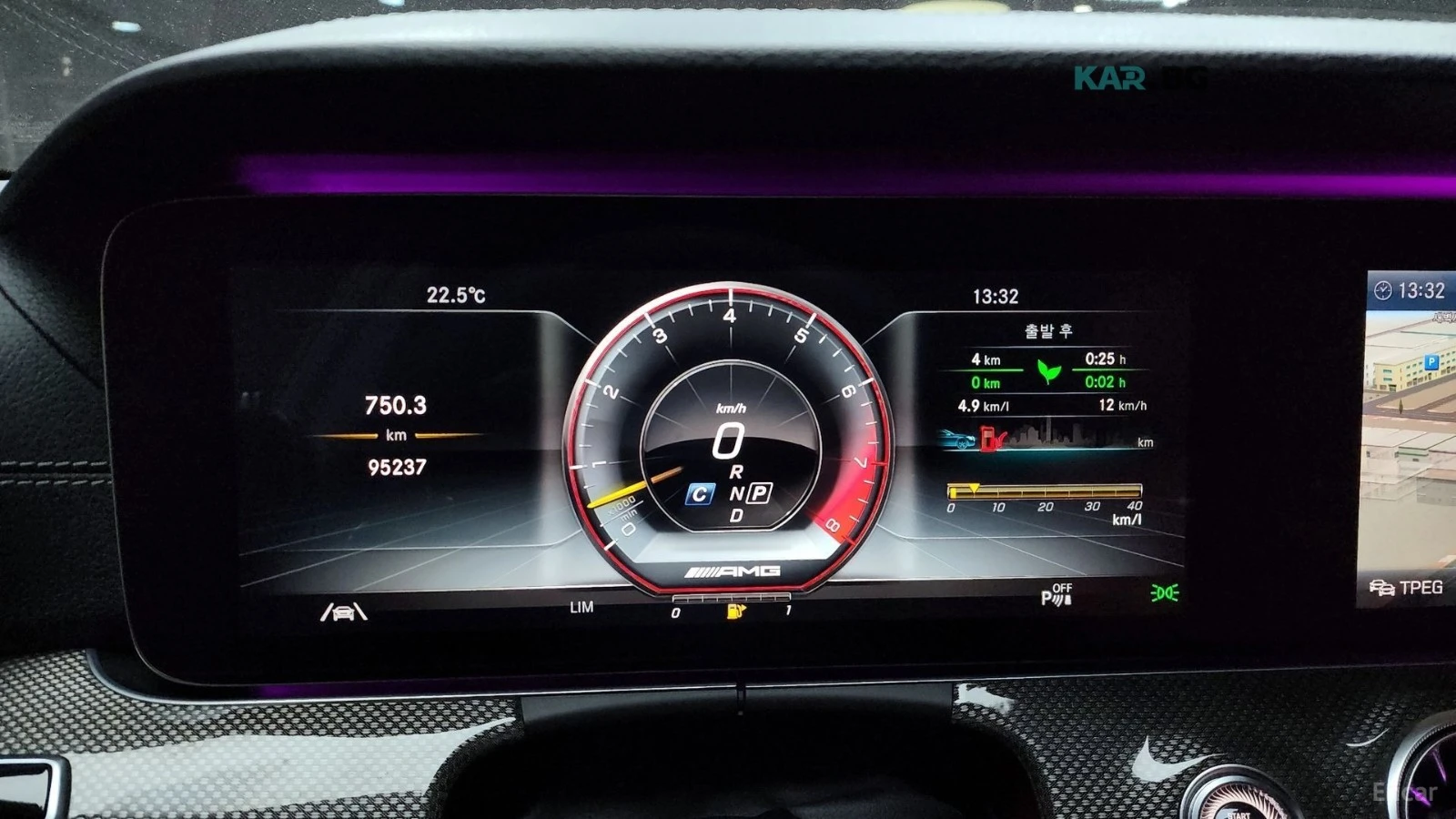 Mercedes-Benz CLS 53 AMG RED INTERIOR/CARBON/DISTRONIC, снимка 10 - Автомобили и джипове - 55246247