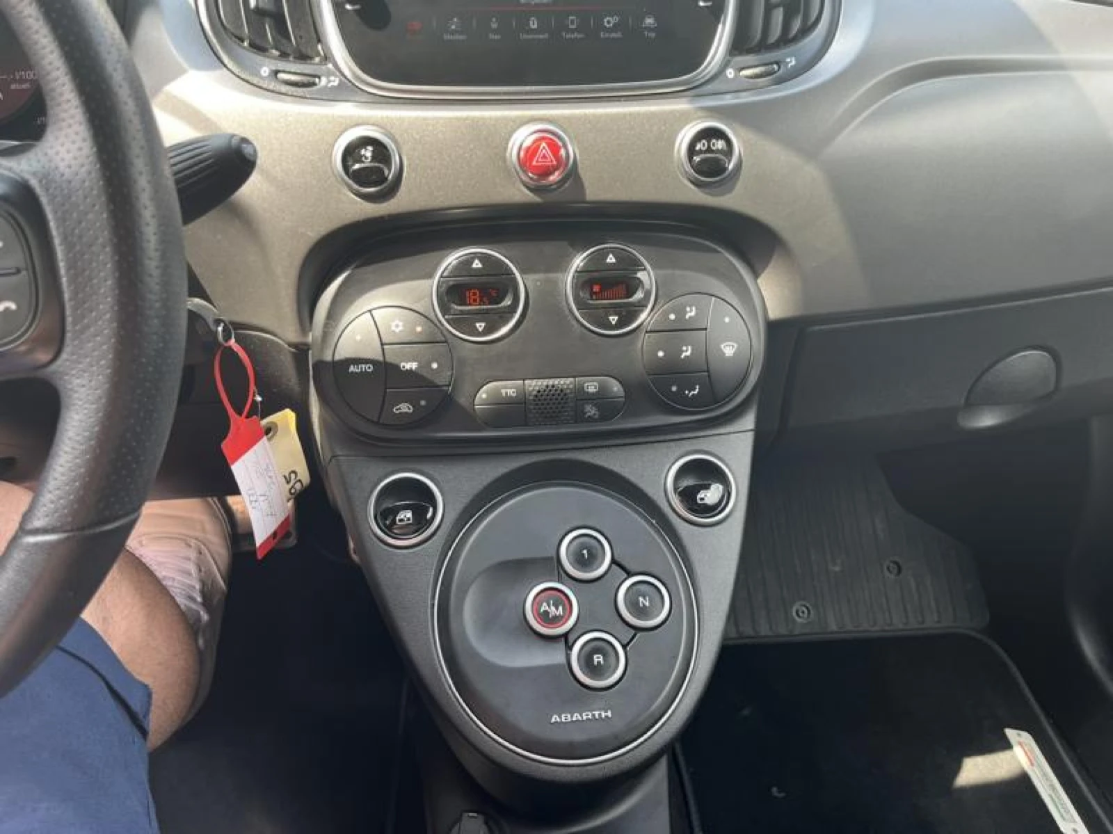 Abarth 595 T-jet turismo, снимка 7 - Автомобили и джипове - 55379630