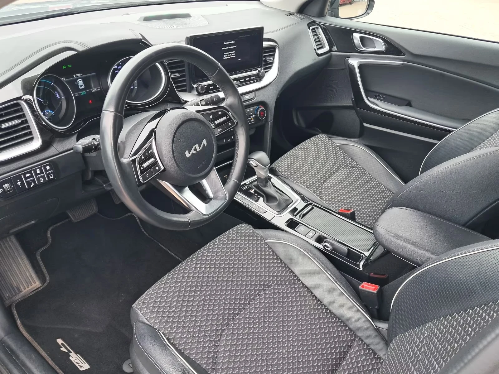 Kia XCeed Spirit Plug-in Hybrid 105ps, снимка 9 - Автомобили и джипове - 55418970
