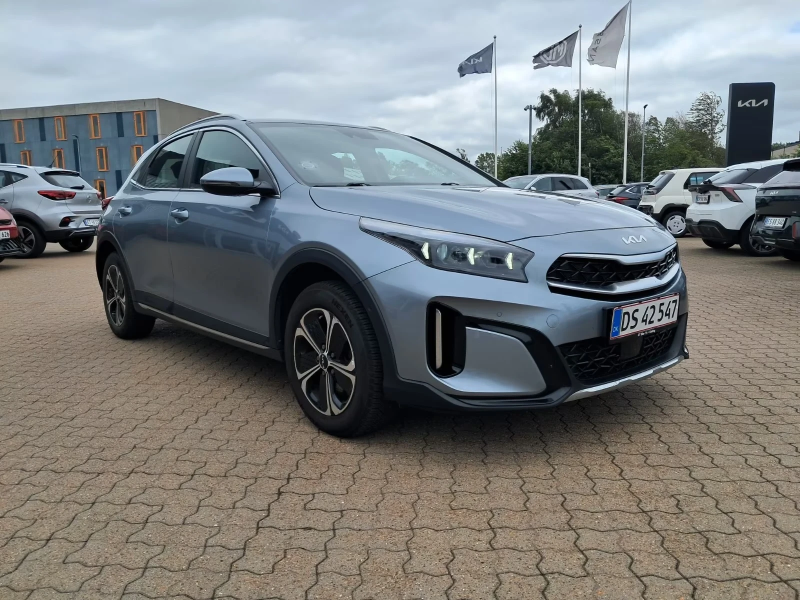Kia XCeed Spirit Plug-in Hybrid 105ps, снимка 7 - Автомобили и джипове - 55418970