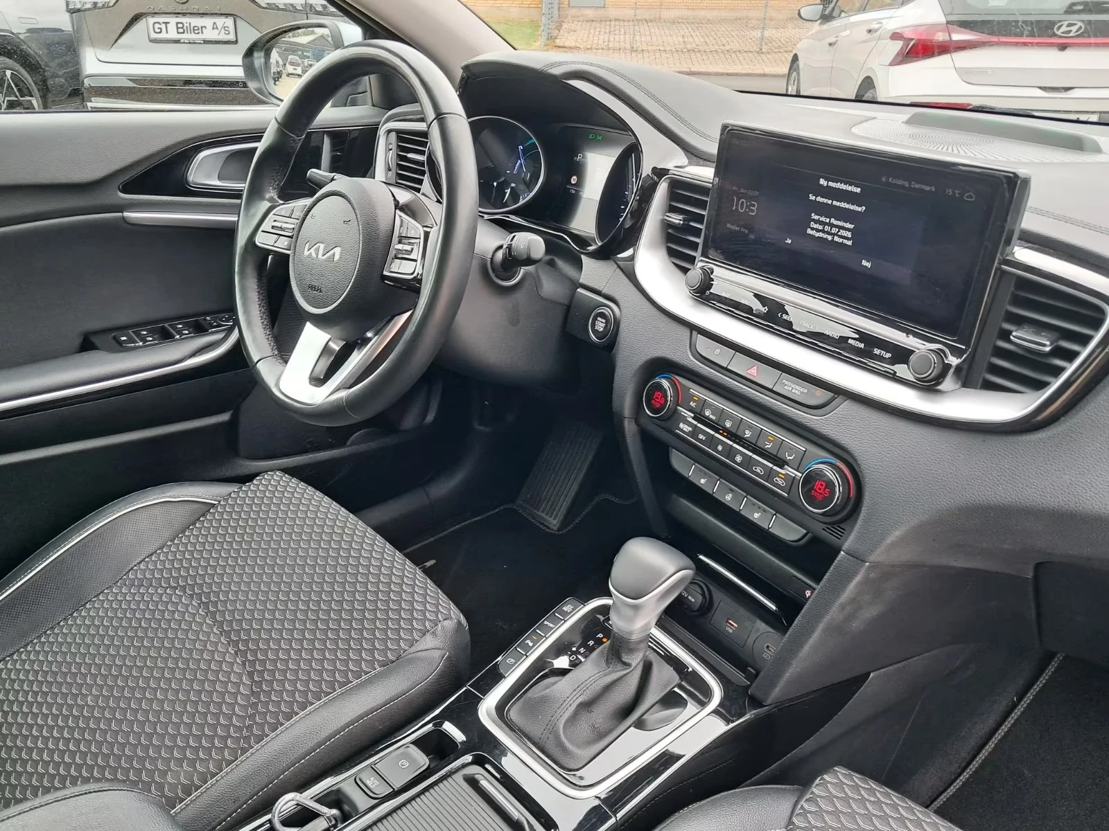 Kia XCeed Spirit Plug-in Hybrid 105ps, снимка 12 - Автомобили и джипове - 55418970