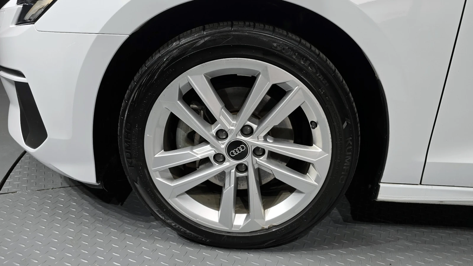 Audi A3 40 TFSI, снимка 5 - Автомобили и джипове - 55538758