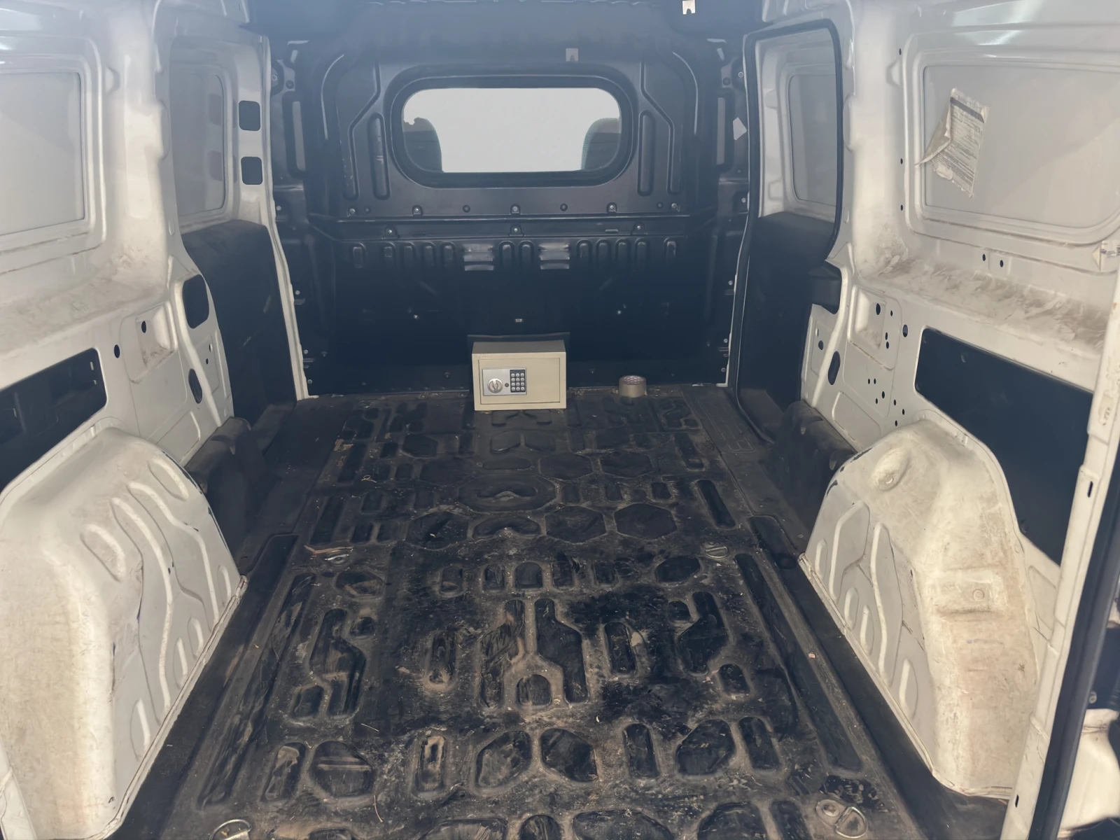 Fiat Doblo 1.3 MultiJet 95 MT, снимка 12 - Автомобили и джипове - 55543616