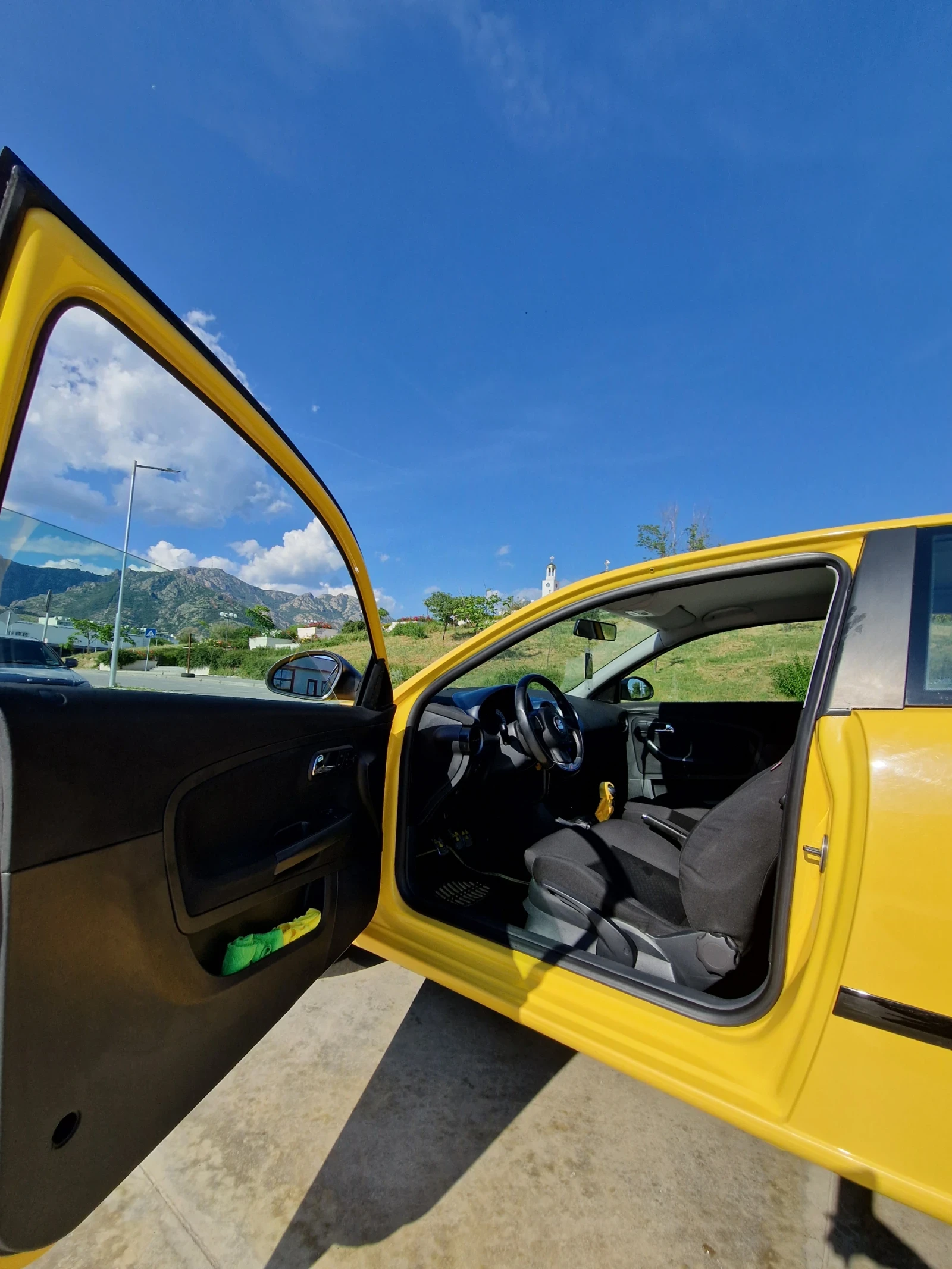 Seat Ibiza, снимка 9 - Автомобили и джипове - 55583914