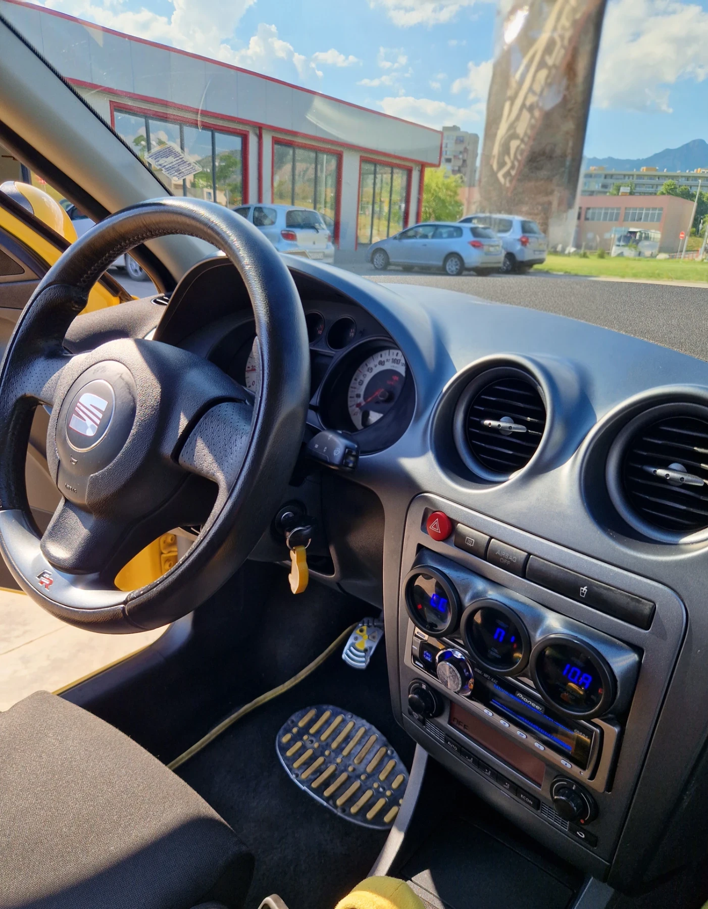 Seat Ibiza, снимка 6 - Автомобили и джипове - 55583914