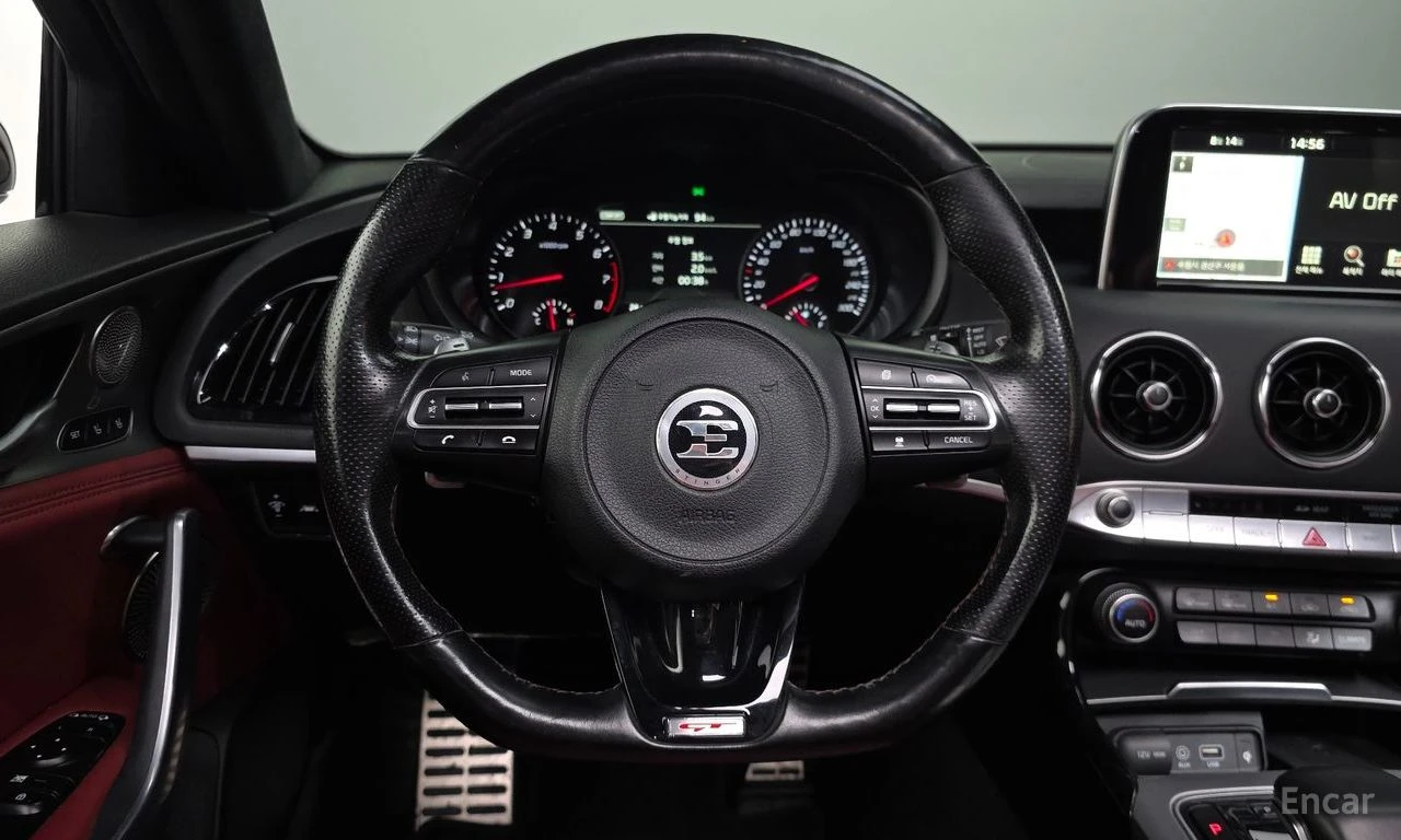 Kia Stinger 3.3 GT AWD* DISTRONIC* LEXICON* 360* ХЕДЪП* PANO* , снимка 9 - Автомобили и джипове - 55666007