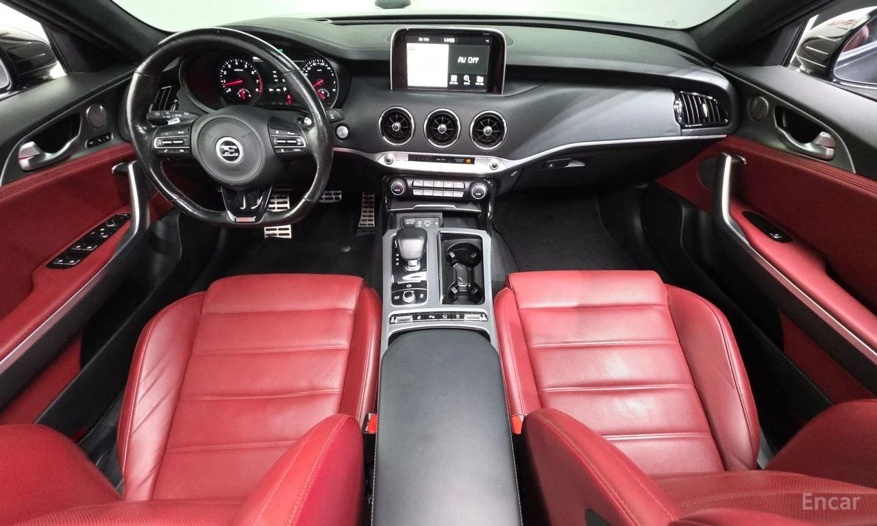 Kia Stinger 3.3 GT AWD* DISTRONIC* LEXICON* 360* ХЕДЪП* PANO* , снимка 8 - Автомобили и джипове - 55666007