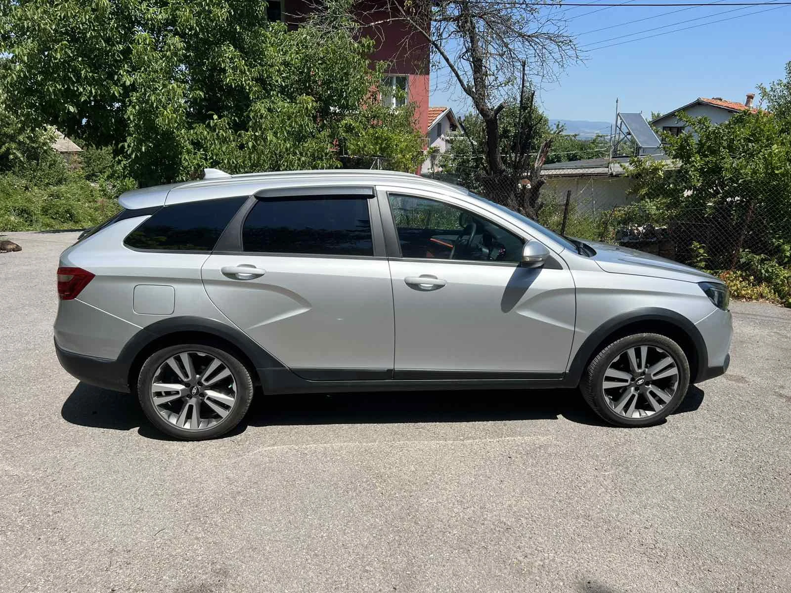 Lada Vesta Cross , снимка 2 - Автомобили и джипове - 55674695