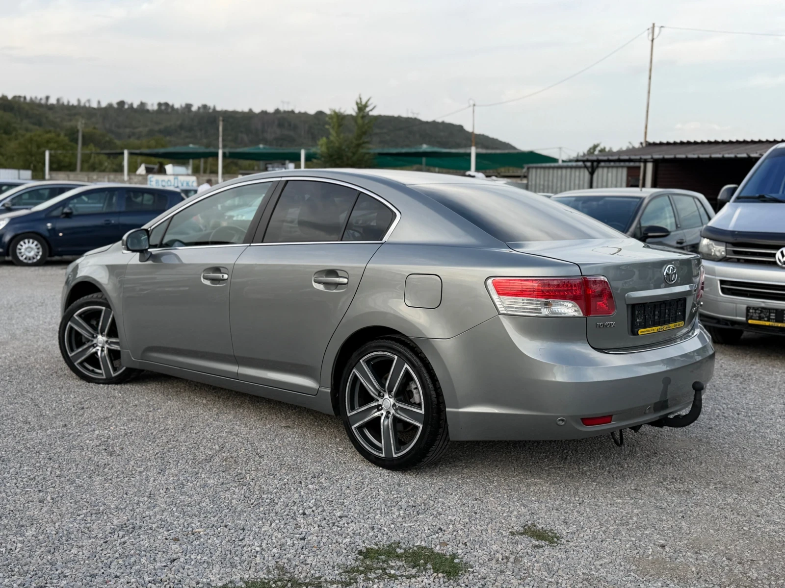 Toyota Avensis 2.0D-4D 126кс 6ск НАВИ КОЖА ПОДГРЕВ, снимка 8 - Автомобили и джипове - 56191108