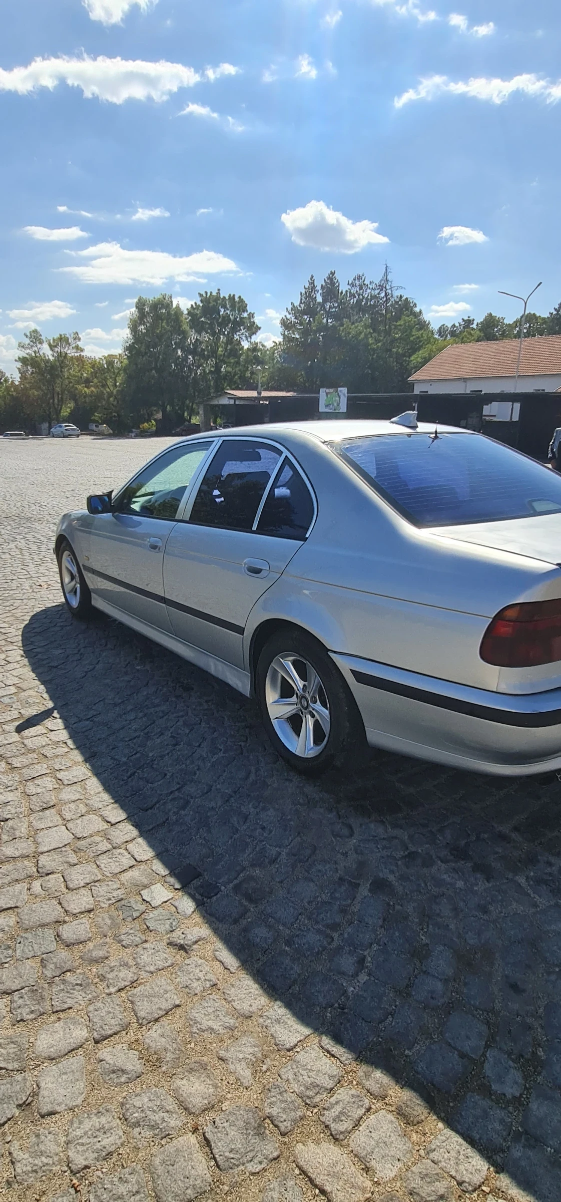 BMW 525 2.5, снимка 2 - Автомобили и джипове - 56310708