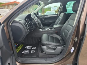 VW Touareg 3.0TDI 245K.C. / АВТОМАТ / НАВИ / КОЖА / ЛЕД , снимка 6