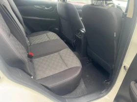 Nissan Qashqai Automatic, снимка 10