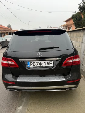 Mercedes-Benz ML 350 AMG * Bluetec* Панорама* Ел. багажник* Камера - 22500 € / 44006.17 лв. - 55728318 2
