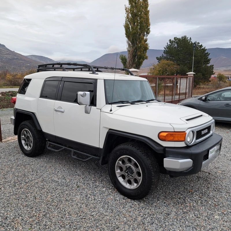 Toyota Fj cruiser * 4.0* 260Hp* FACE* TOP* , снимка 5 - Автомобили и джипове - 47986696