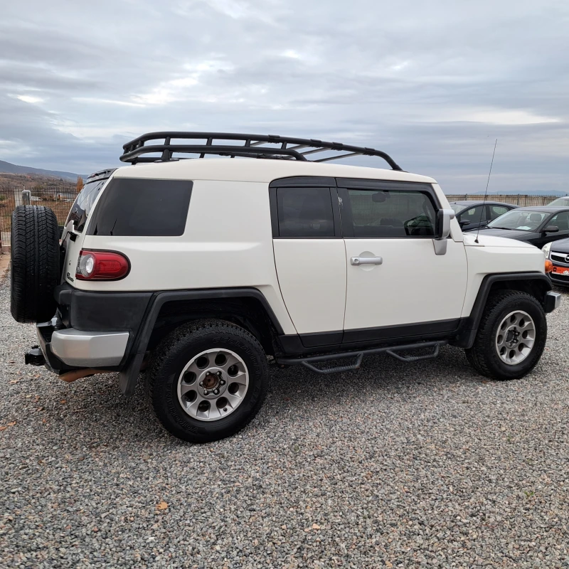 Toyota Fj cruiser * 4.0* 260Hp* FACE* TOP* , снимка 6 - Автомобили и джипове - 47986696