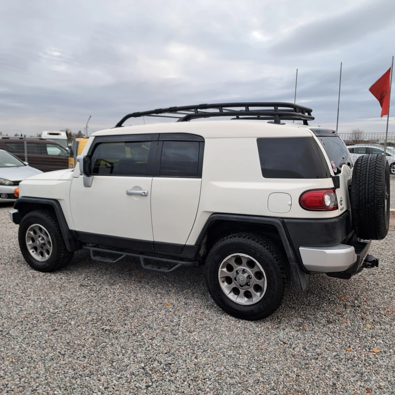 Toyota Fj cruiser * 4.0* 260Hp* FACE* TOP* , снимка 4 - Автомобили и джипове - 47986696