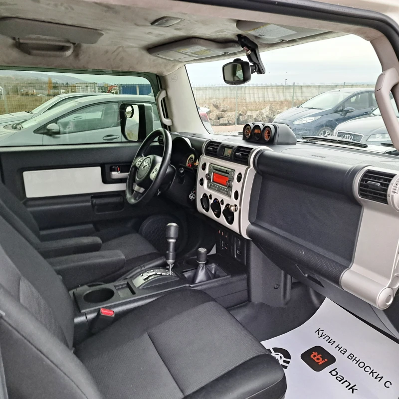 Toyota Fj cruiser * 4.0* 260Hp* FACE* TOP* , снимка 10 - Автомобили и джипове - 47986696