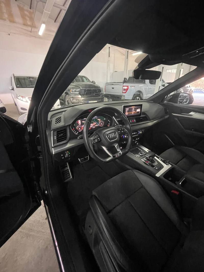 Audi Q5 3.0TDI/3хSLine/matrix/ дистр/теглич/360/дигитал/ФУ, снимка 11 - Автомобили и джипове - 48384146