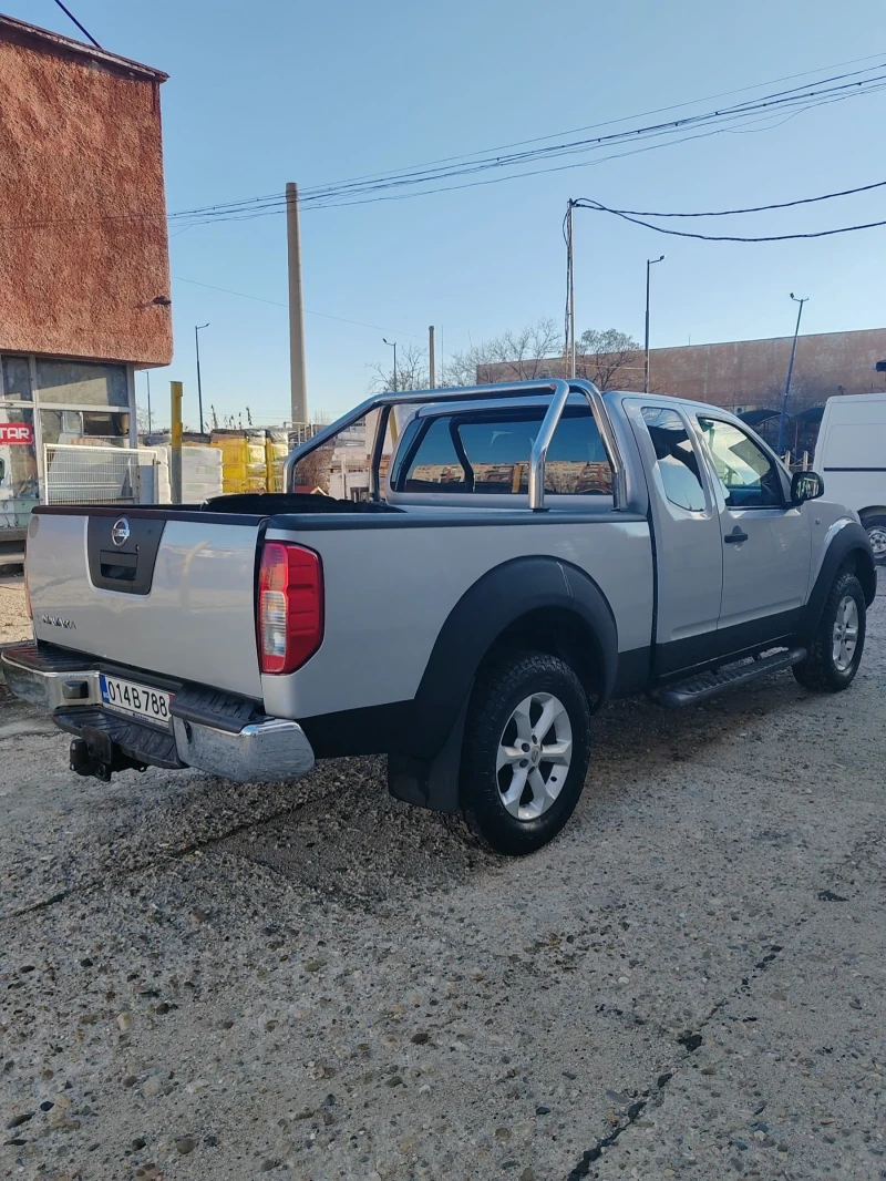 Nissan Navara 2.5, 174к.с., снимка 4 - Автомобили и джипове - 48498949