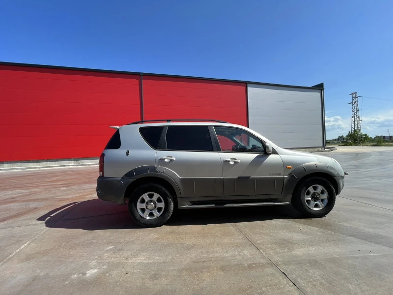 SsangYong Rexton 2.9, снимка 2 - Автомобили и джипове - 48649507