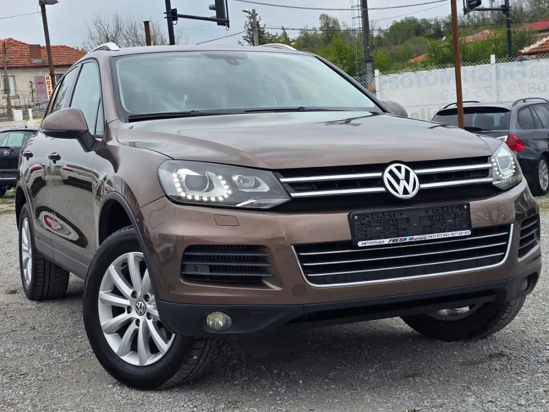VW Touareg 3.0TDI 245K.C. / АВТОМАТ / НАВИ / КОЖА / ЛЕД , снимка 2 - Автомобили и джипове - 49938711