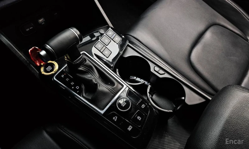 Kia Sportage, снимка 9 - Автомобили и джипове - 53043488