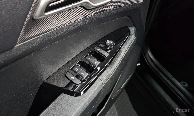 Kia Sportage, снимка 13 - Автомобили и джипове - 53043488