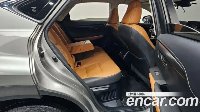 Lexus NX 300h supreme, снимка 9 - Автомобили и джипове - 54848620