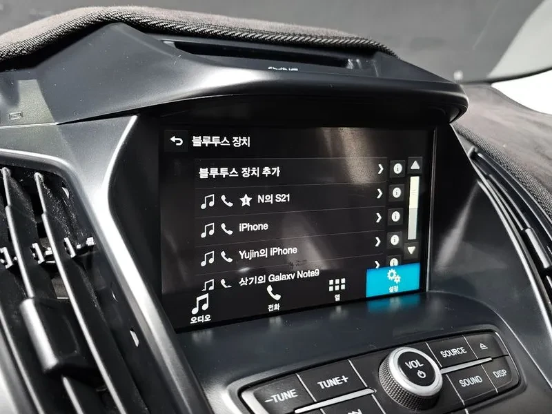 Ford Kuga 2.0 Diesel Trendy, снимка 16 - Автомобили и джипове - 55749200