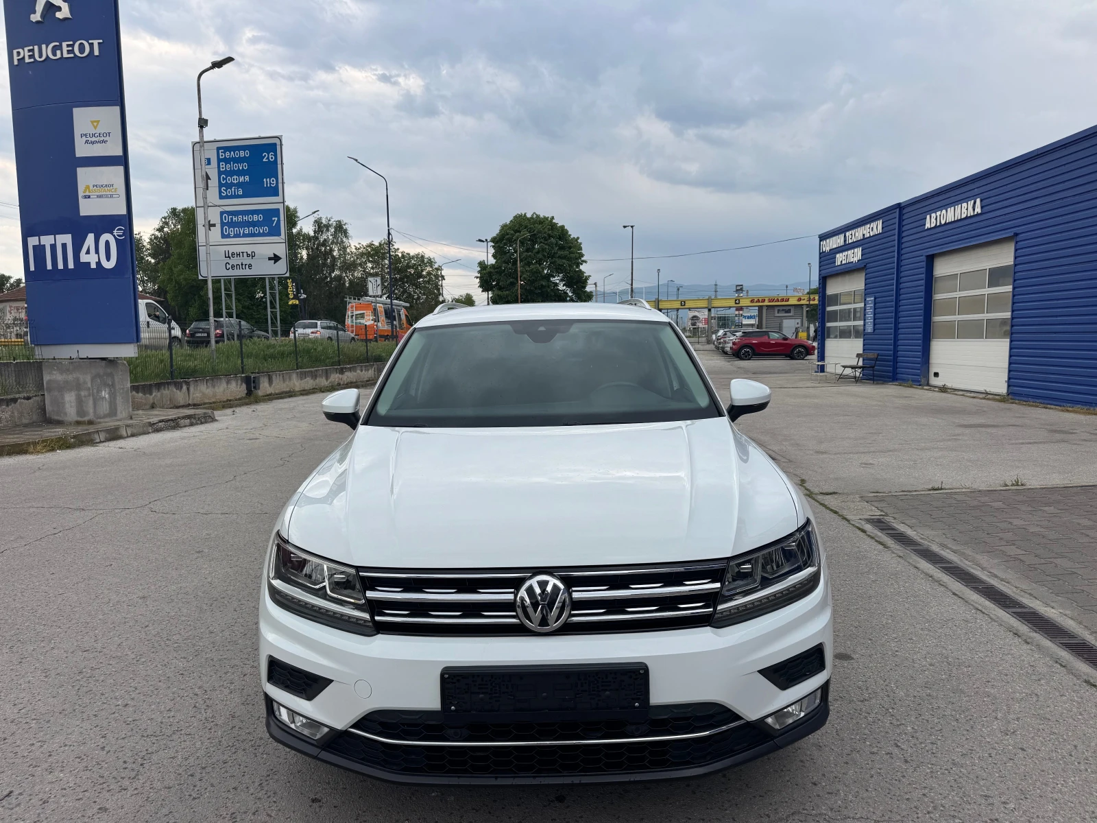VW Tiguan 2.0D 150kc, снимка 8 - Автомобили и джипове - 54360182