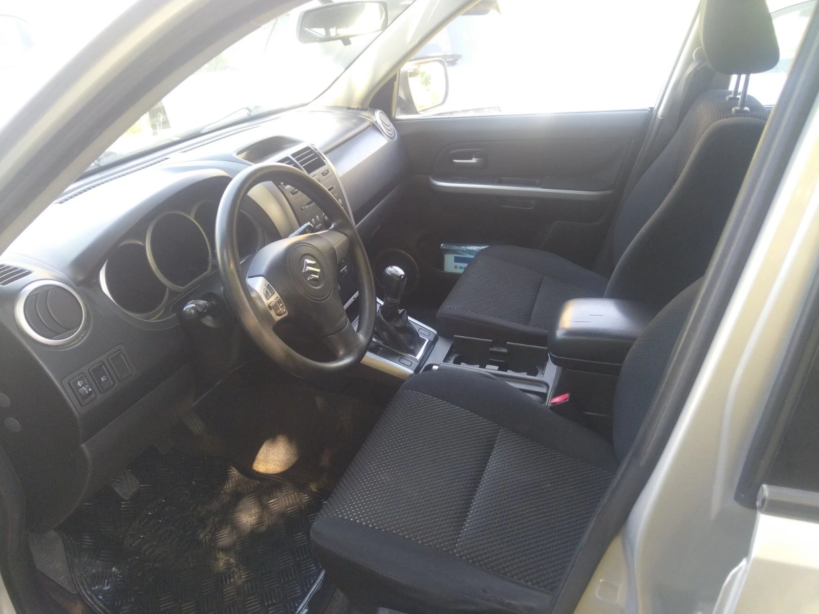Suzuki Vitara 1.9, снимка 11 - Автомобили и джипове - 54715198