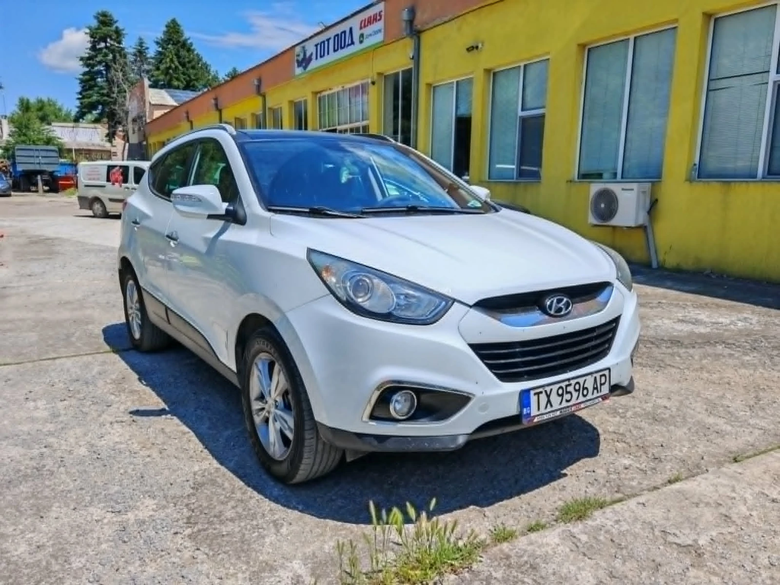 Hyundai IX35 2.0CRDi 136к.с, снимка 4 - Автомобили и джипове - 54843584