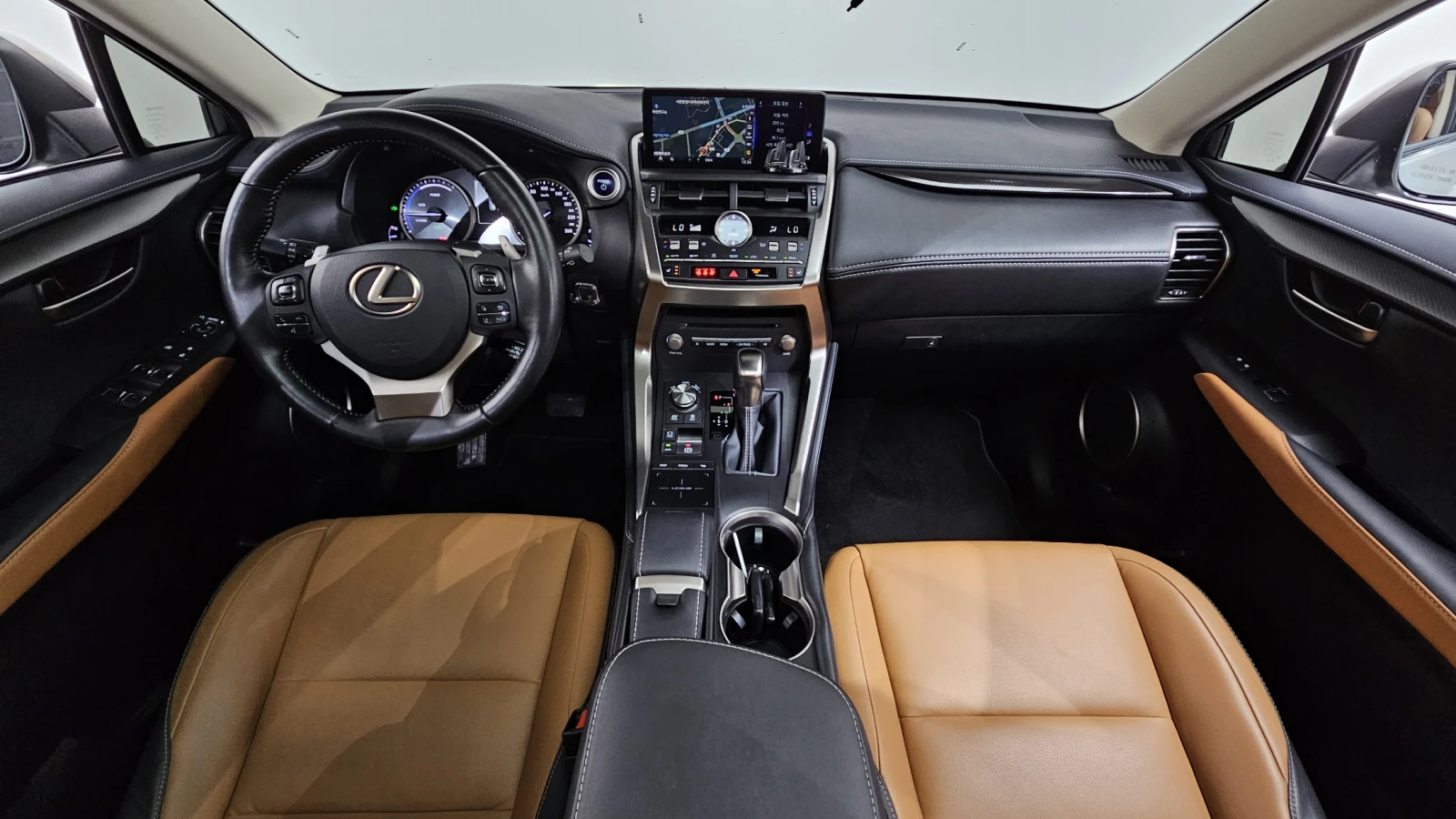 Lexus NX 300h supreme, снимка 15 - Автомобили и джипове - 54848620
