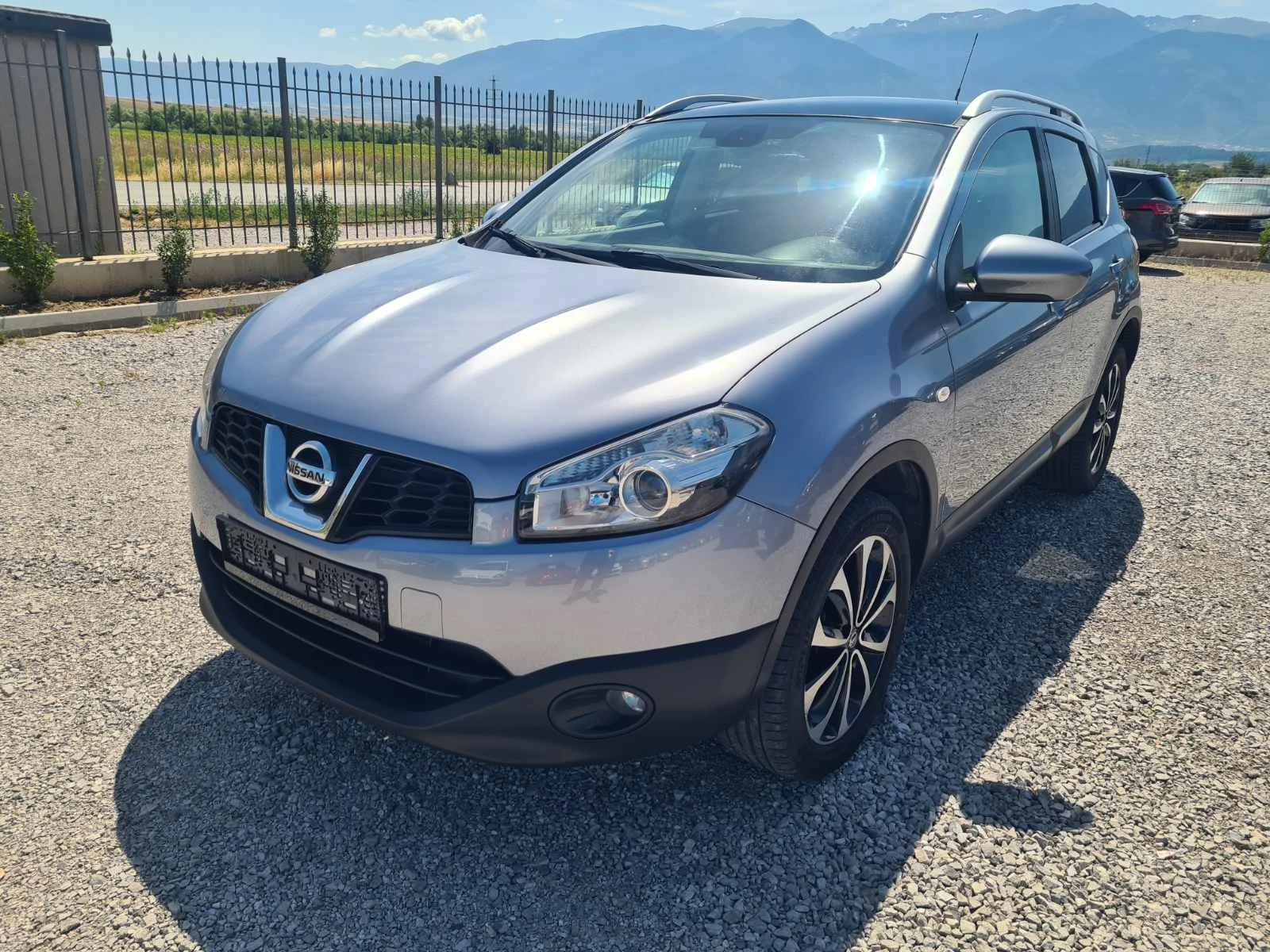 Nissan Qashqai 1.5dci НОВА!!!!, снимка 12 - Автомобили и джипове - 55508860