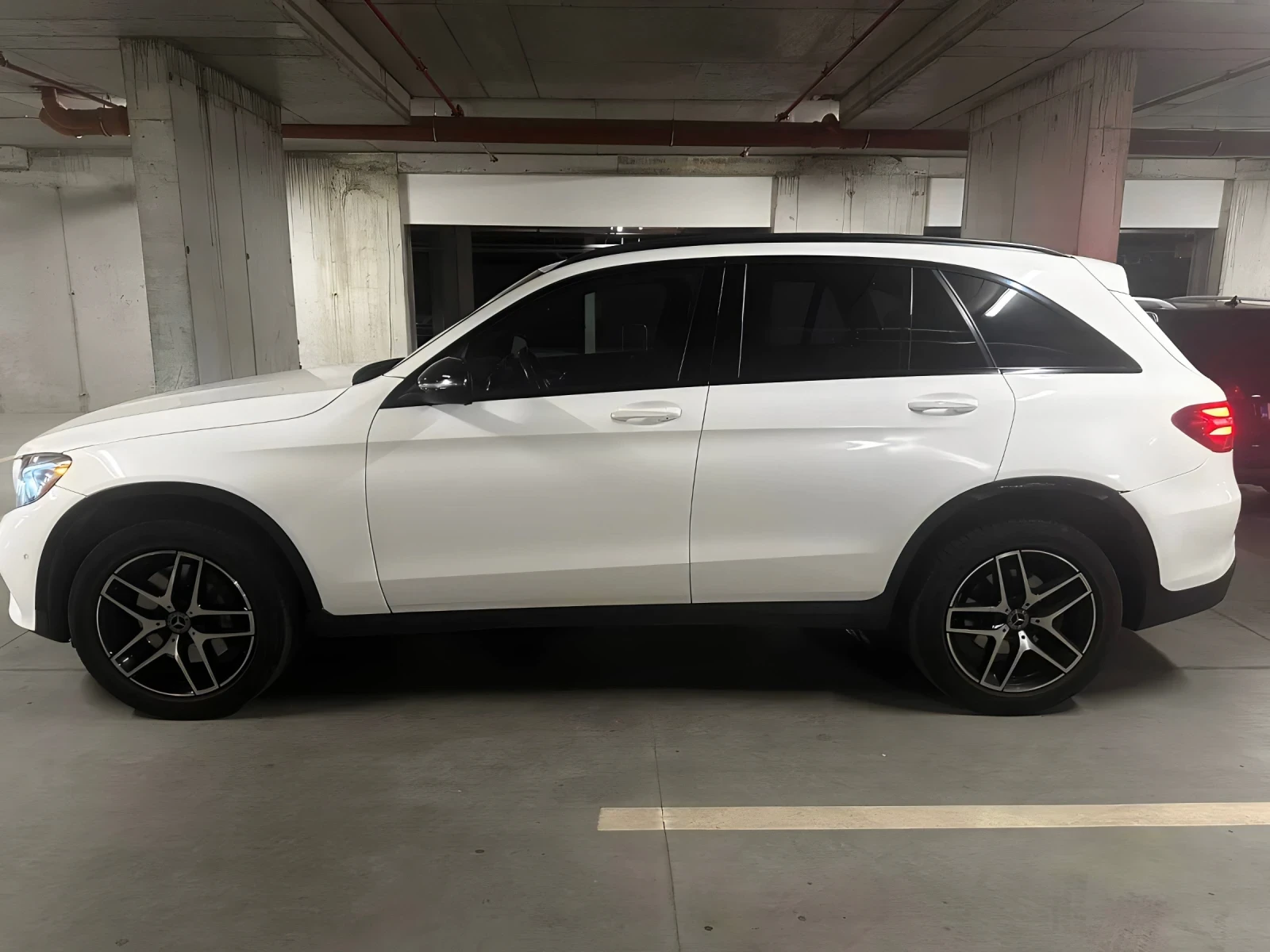 Mercedes-Benz GLC 300, снимка 3 - Автомобили и джипове - 55779601