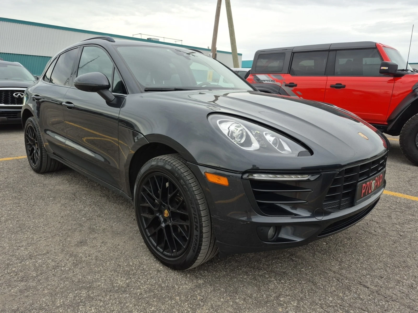 Porsche Macan * S * CARFAX * БЕЗ ПЪРВОНАЧАЛНА ВНОСКА, снимка 2 - Автомобили и джипове - 56095947