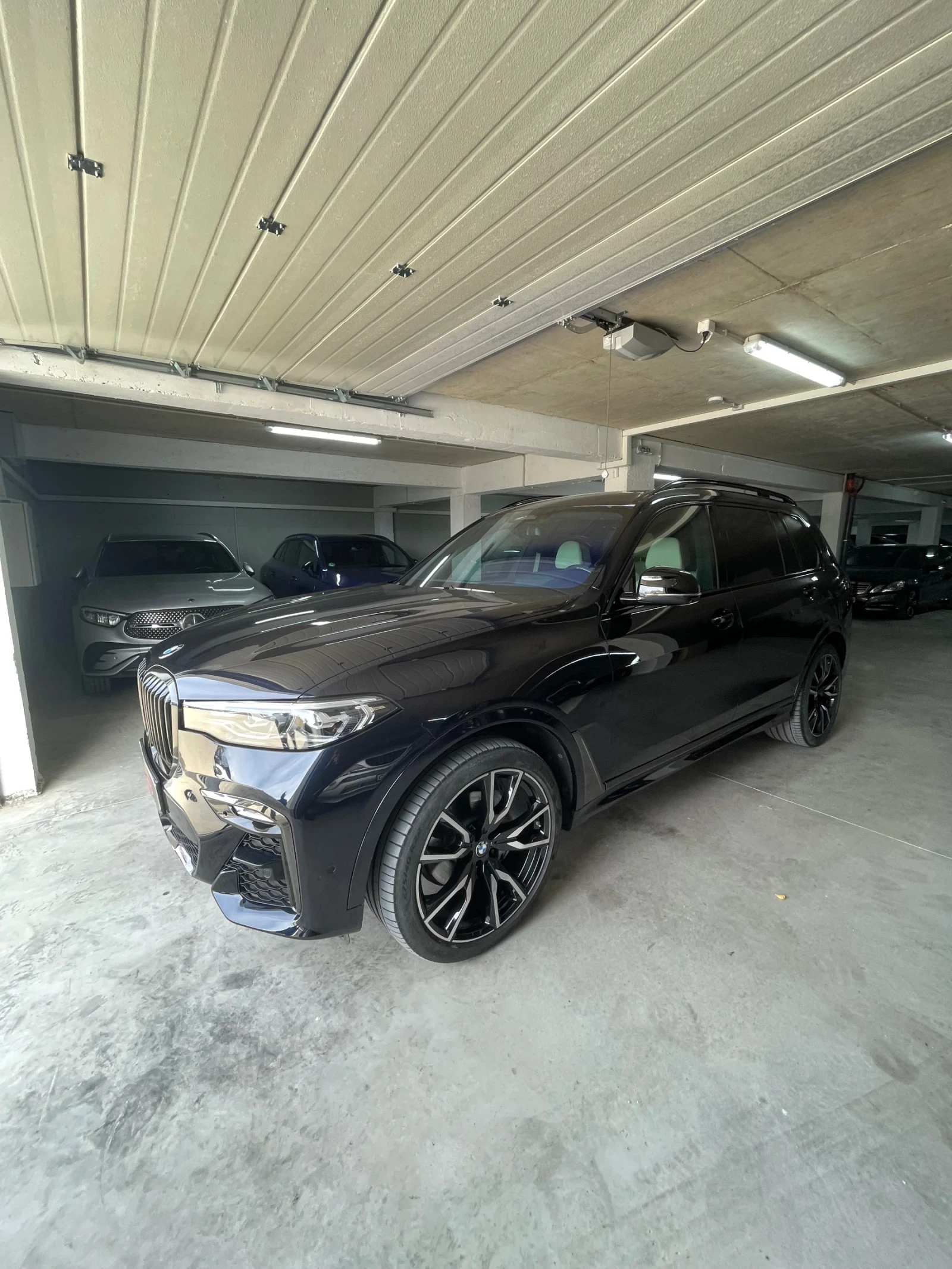 BMW X7 4.0i/Mpak/swar/harman/kardon/обдух/панор/360/вакум