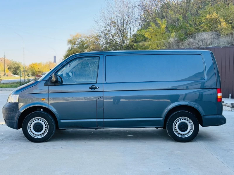 VW Transporter * 2.5TDI* 131ks* ОБСЛУЖЕН* , снимка 3 - Бусове и автобуси - 47861645