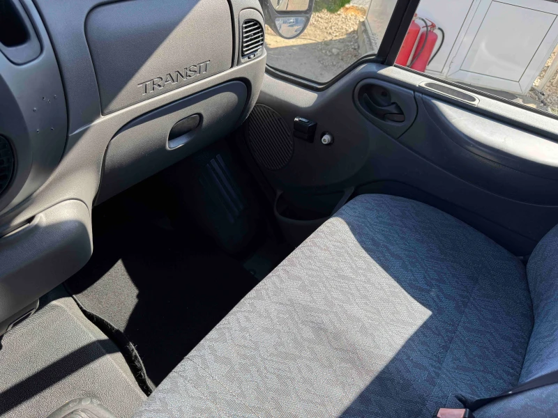 Ford Transit 6местен , снимка 7 - Бусове и автобуси - 50909394