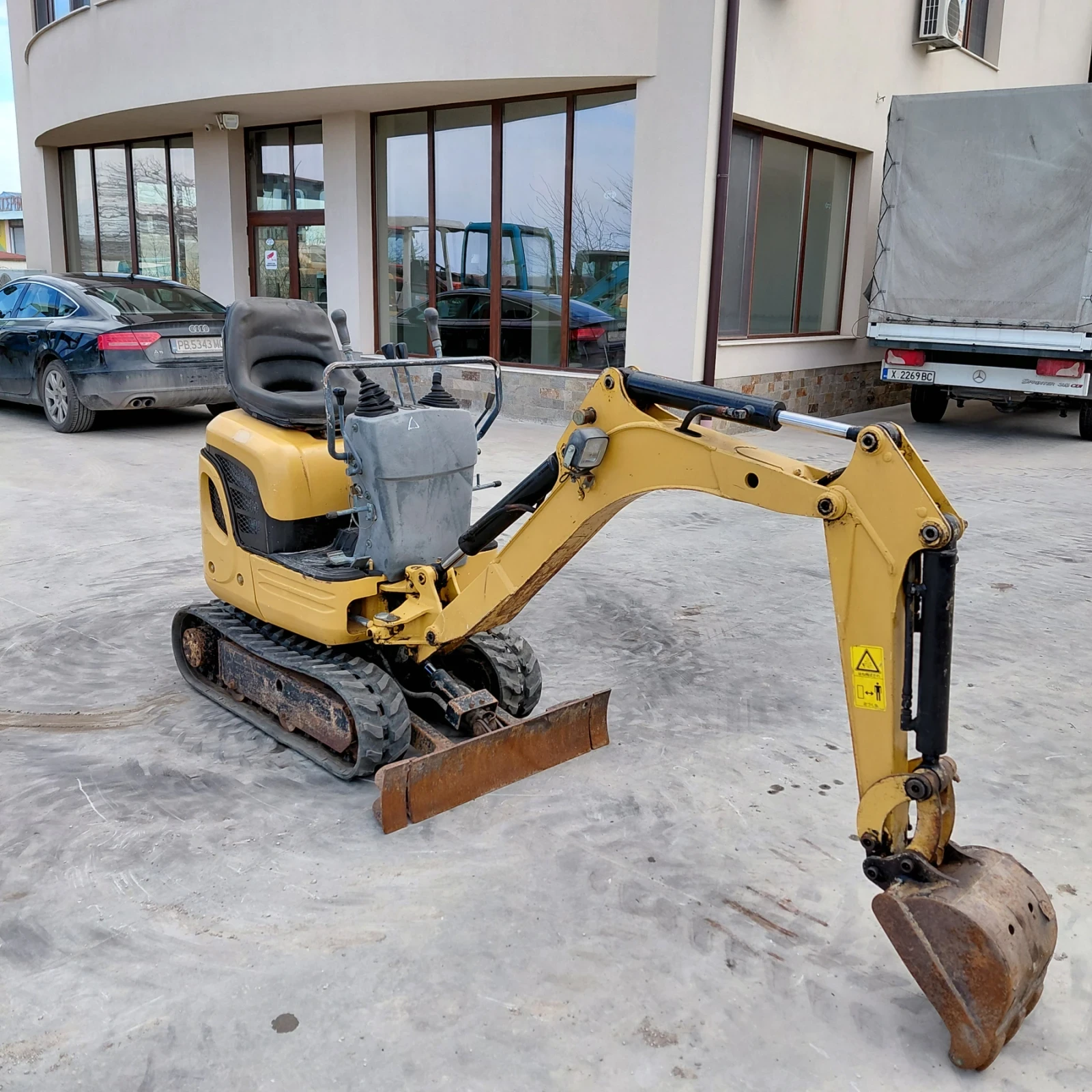 ����� Cat 008CR * ������� * ���������� ������ *  | Mobile.bg � ����������� 7