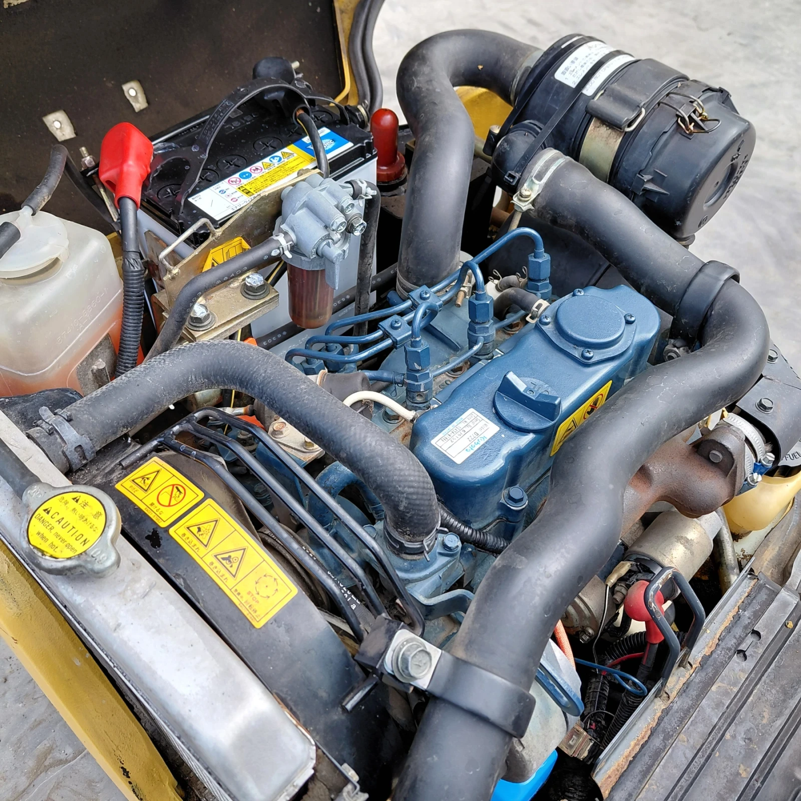 ����� Cat 008CR * ������� * ���������� ������ *  | Mobile.bg � ����������� 12