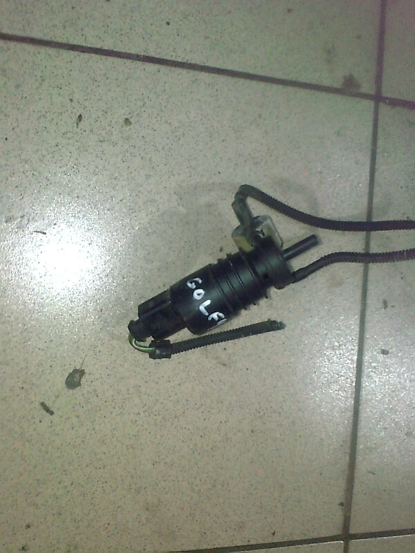 помпа чистачки за Фолксваген Голф 4 1.6